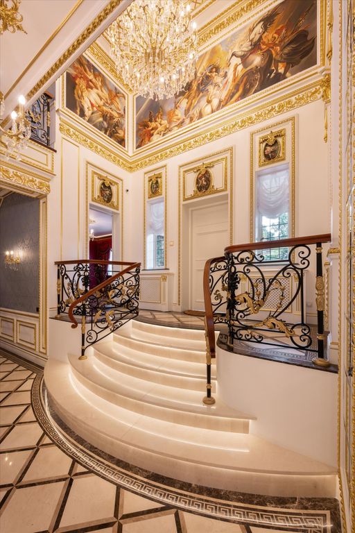 Property photo 3 of 54 Image