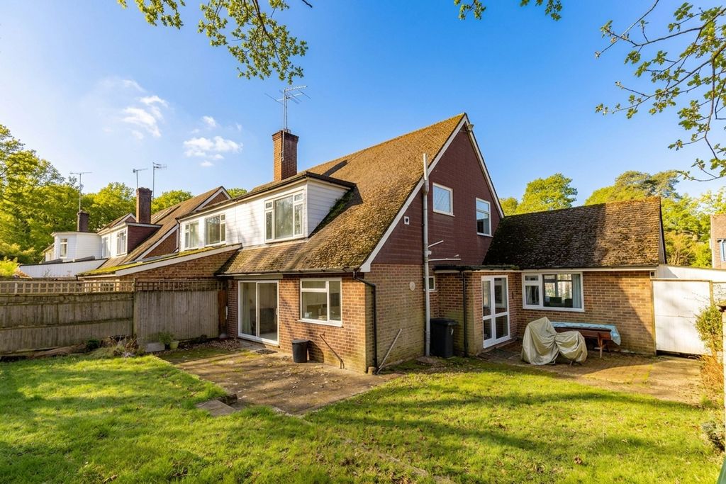 Property photo 2 of 16