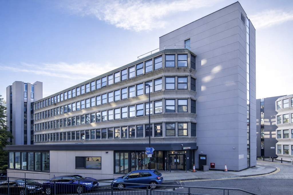 Property photo 1 of 11