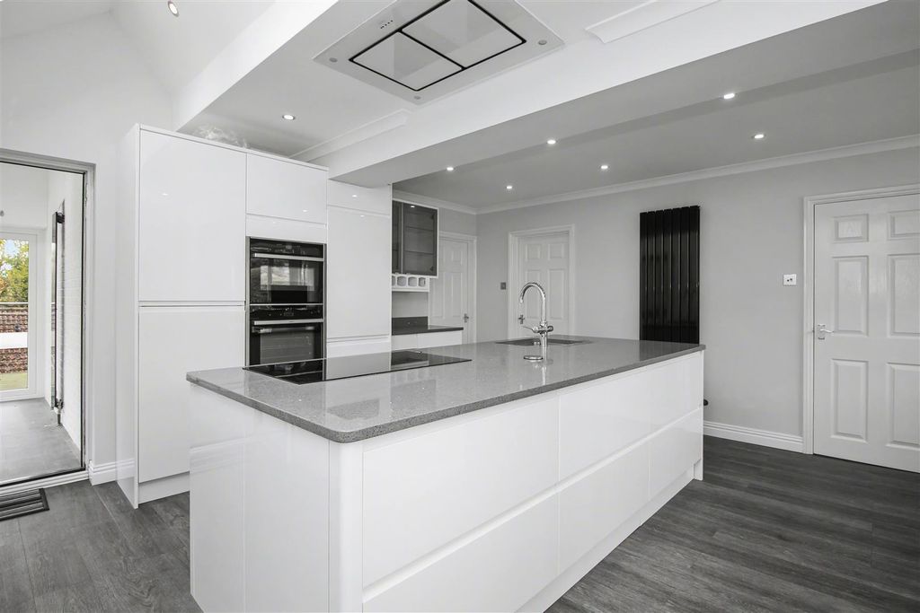 Property photo 3 of 26 Img_5415.Jpg