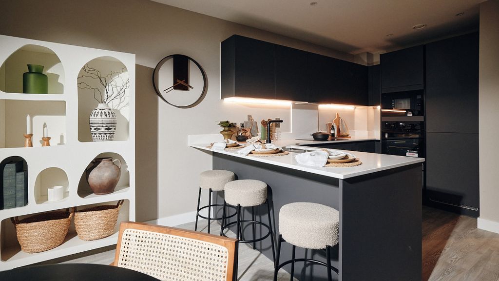 Property photo 2 of 12 Plot Image