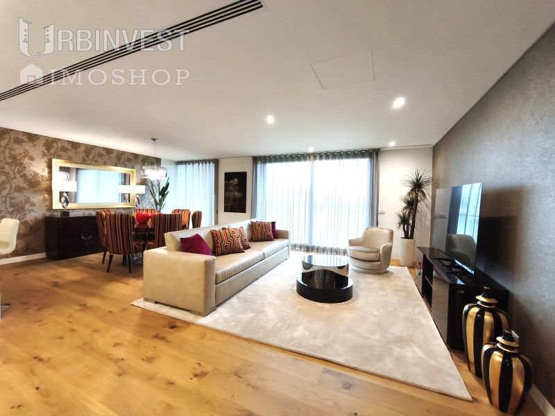 Property photo 3 of 37