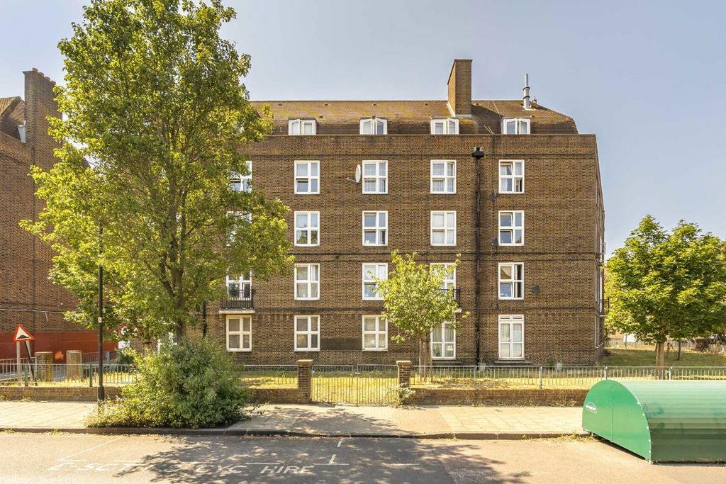Property photo 1 of 7