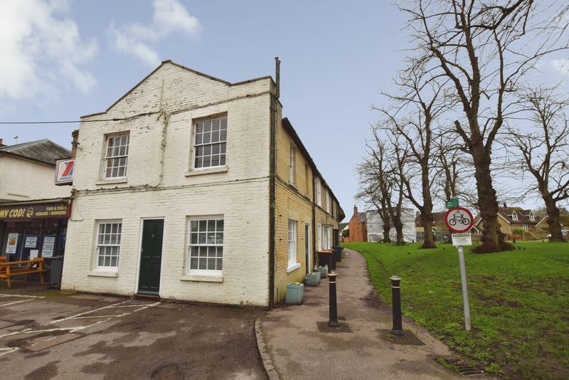 Property photo 2 of 16 Side Aspect