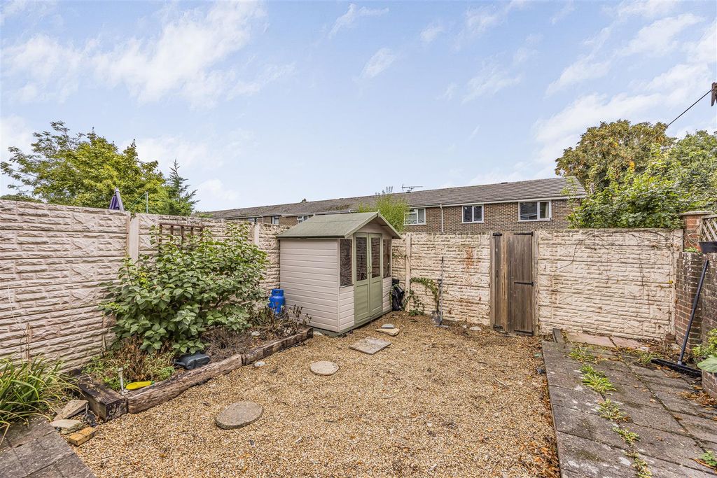 Property photo 2 of 16 Spencer Road, Emsworth-Porticomarketing-Nexa-23.Jp