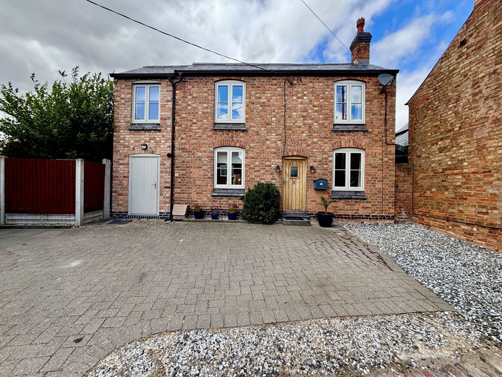 Property photo 1 of 34