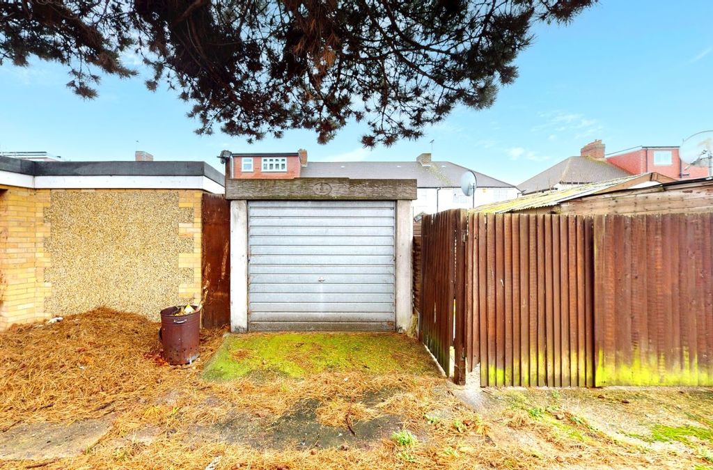 Property photo 1 of 3