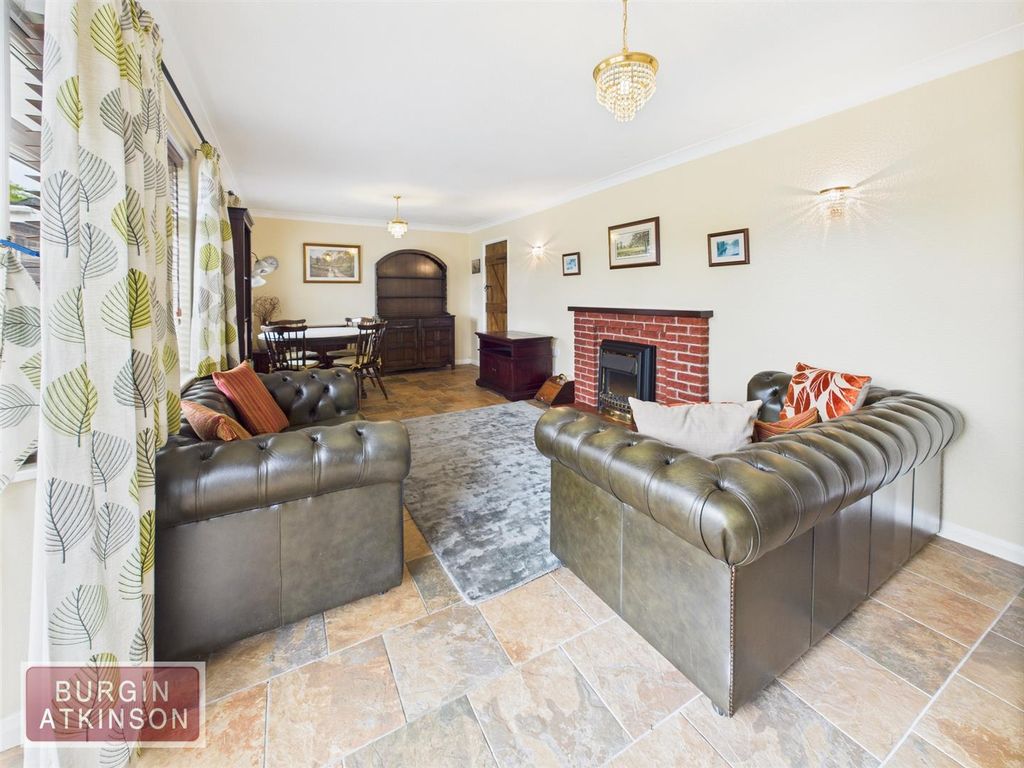 Property photo 2 of 28 Cam01619G0-Pr0147-Still013.Jpg