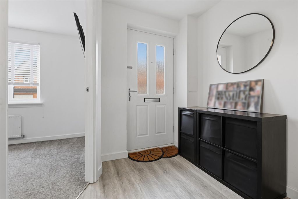 Property photo 3 of 32 Crum7098.Jpg
