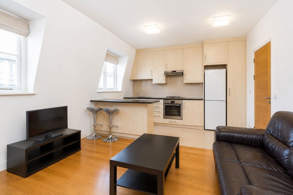 Property photo 1 of 6