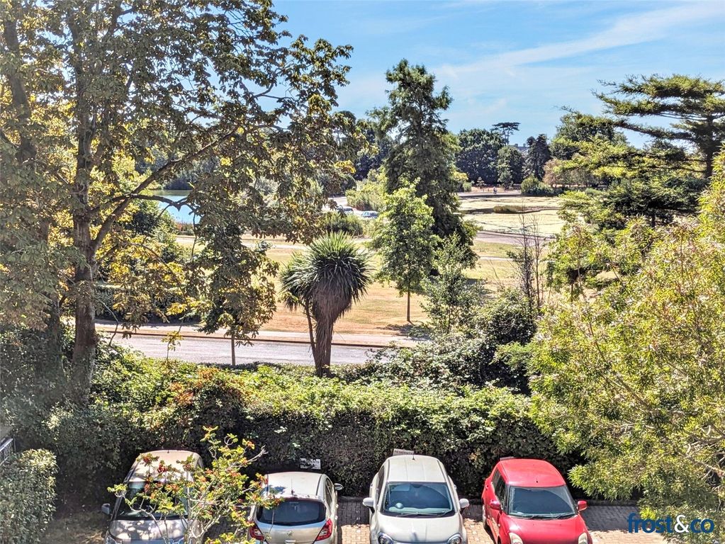 Property photo 2 of 8 Car Park