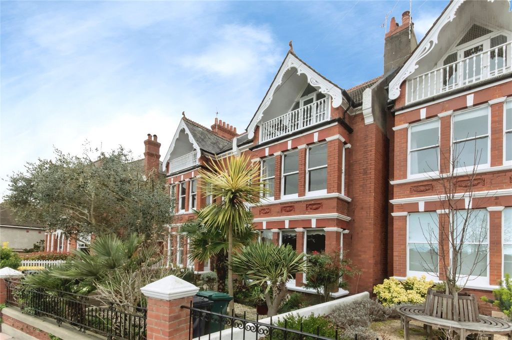 Property photo 1 of 33 Picture No. 42