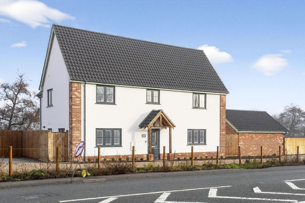 Property photo 3 of 27