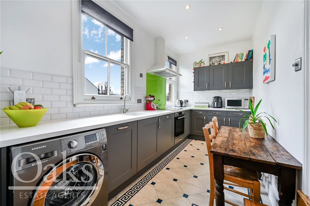 Property photo 3 of 13 Picture No. 11