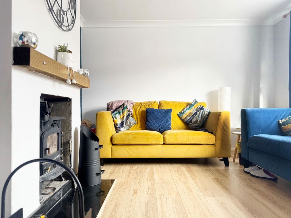 Property photo 2 of 18