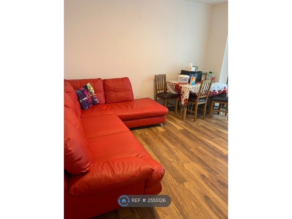 Property photo 1 of 15 Living Room