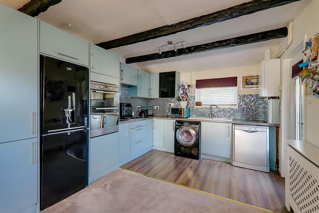 Property photo 3 of 25 Img_2983-Img_2985.Jpg