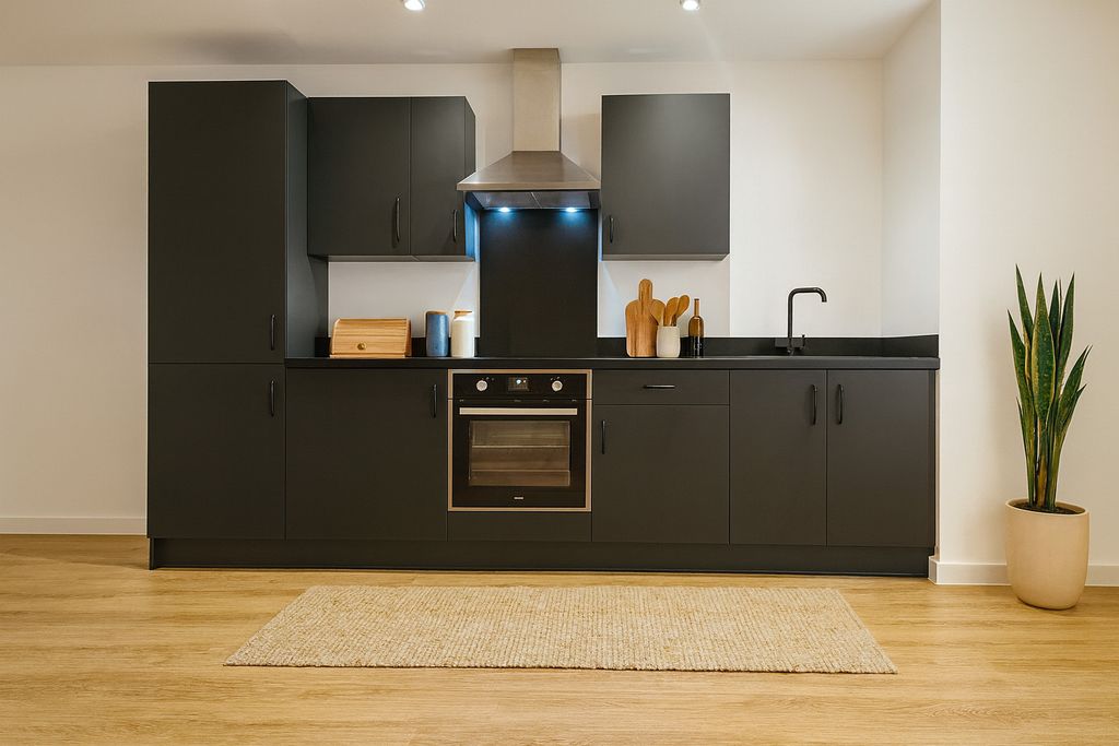 Property photo 3 of 9 Kitchen