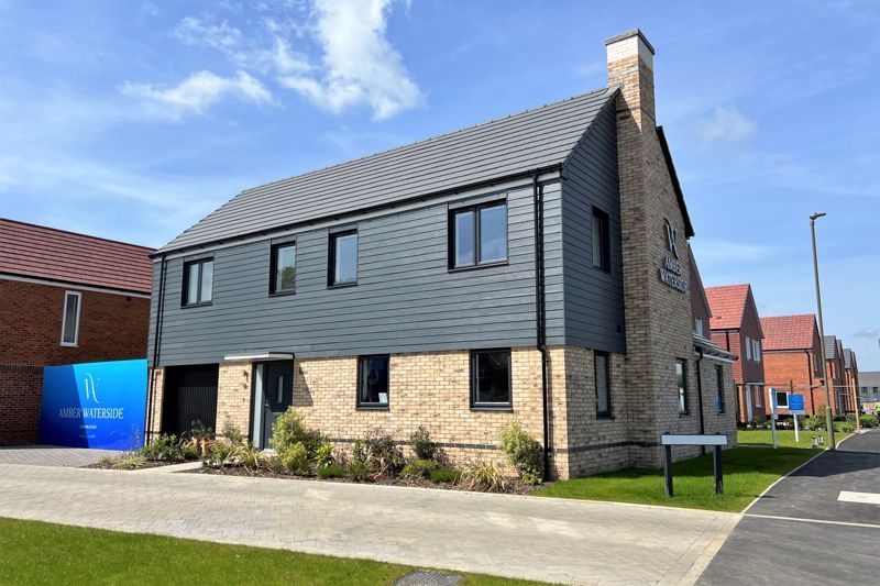 Property photo 1 of 12 Photo 11