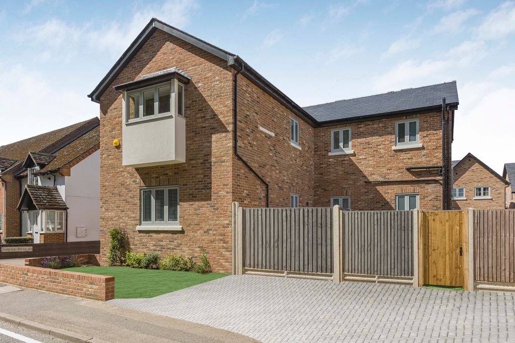Property photo 1 of 11 External Front