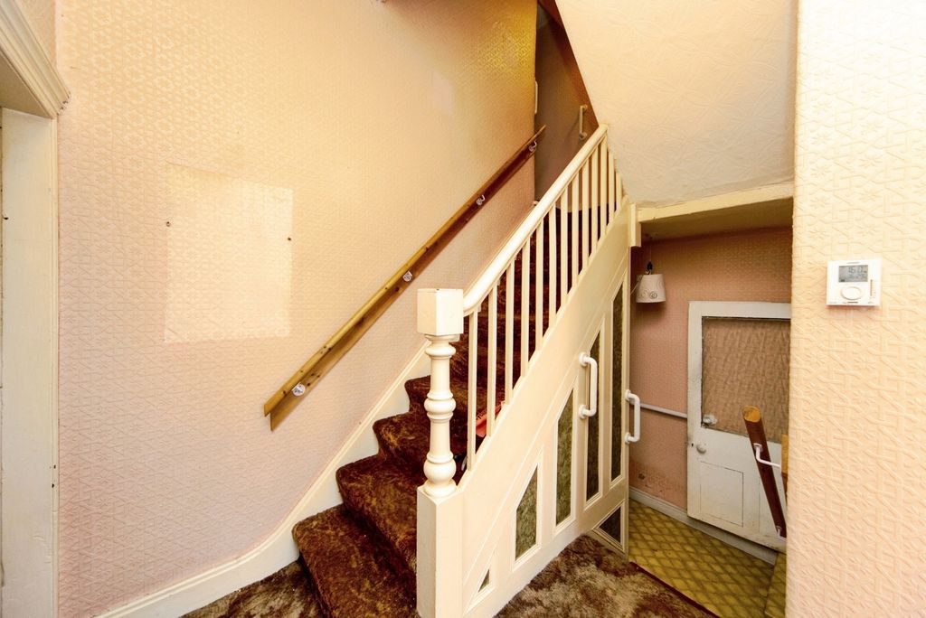 Property photo 3 of 19 Pbox-Img.Jpg