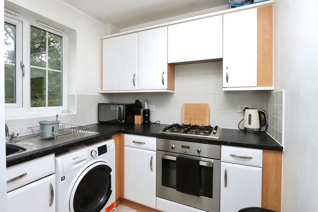 Property photo 2 of 10 Pbox-Img.Jpg