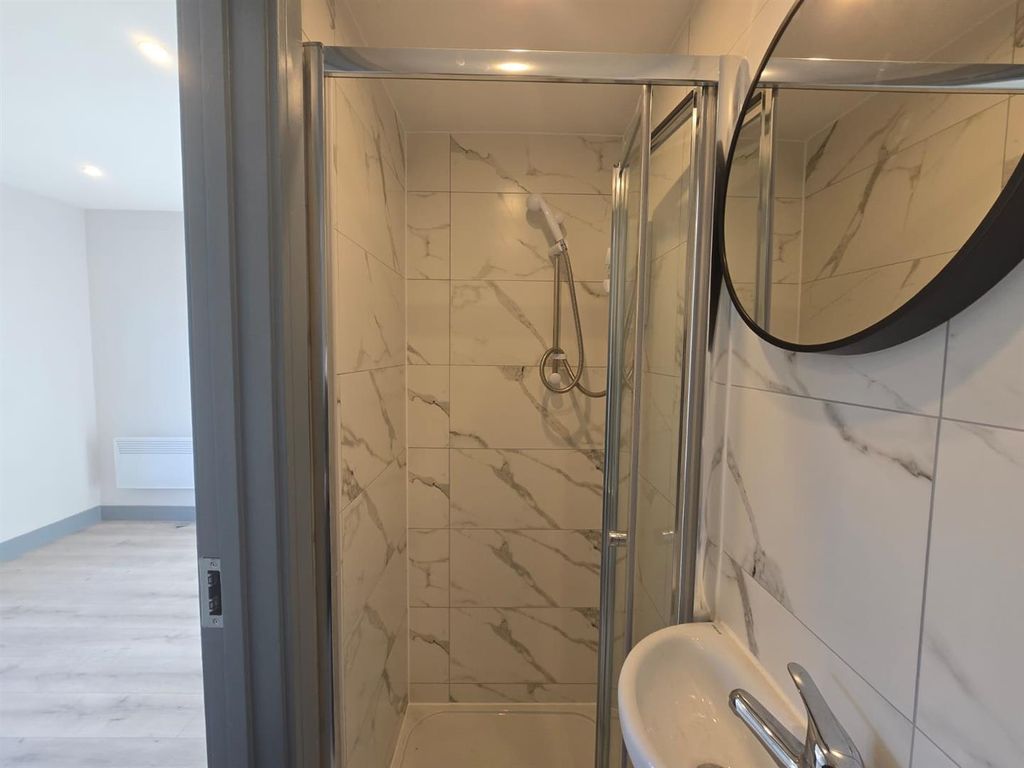 Property photo 3 of 6 Whatsapp Image 2025-11-26 At 13.25.57_F354A0A0.Jpg