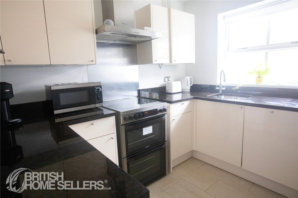 Property photo 3 of 10 Picture No. 08