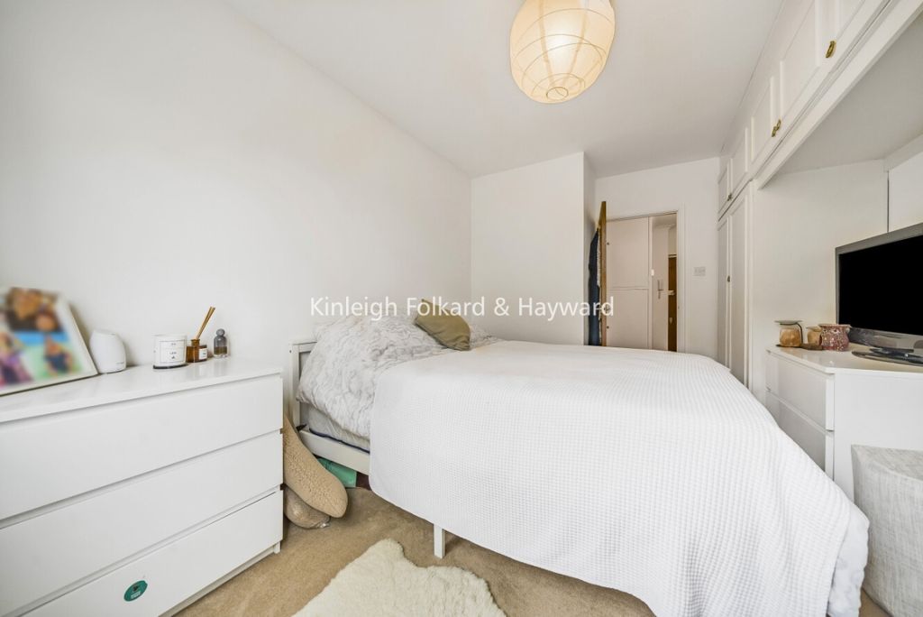 Property photo 3 of 7 Bf68Bd05-76F1-4858-B