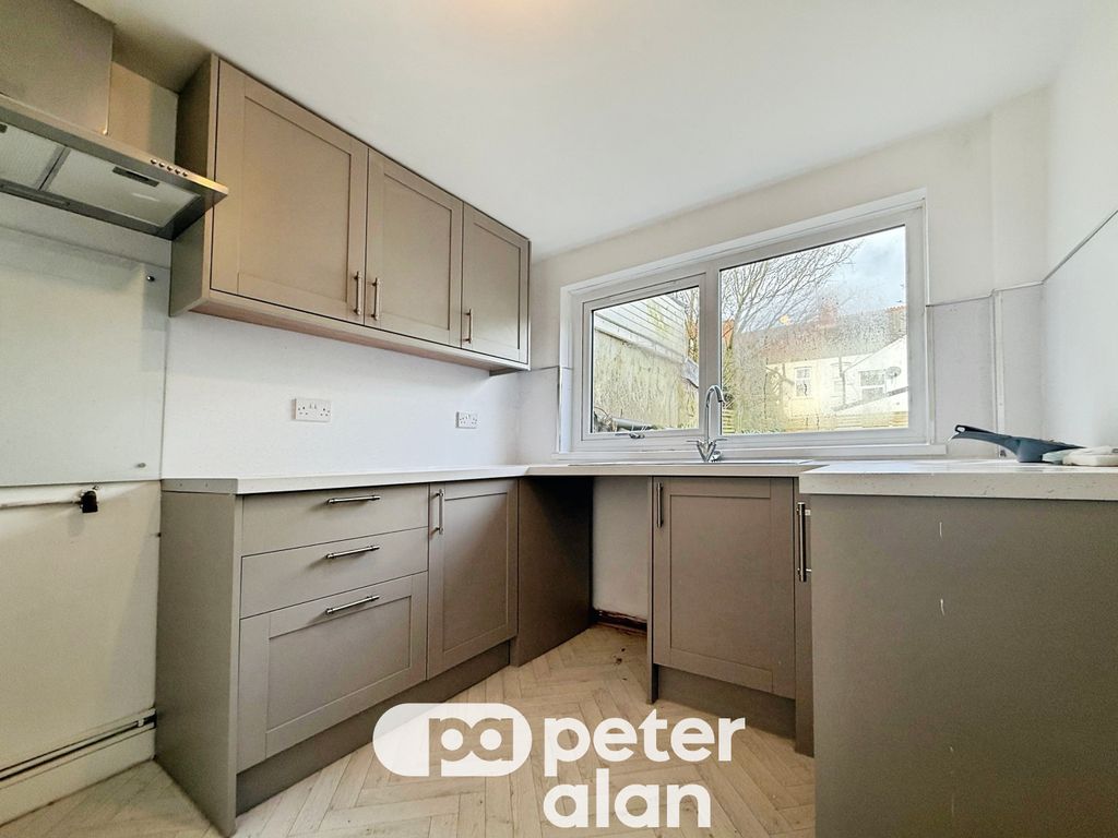 Property photo 3 of 14 Front