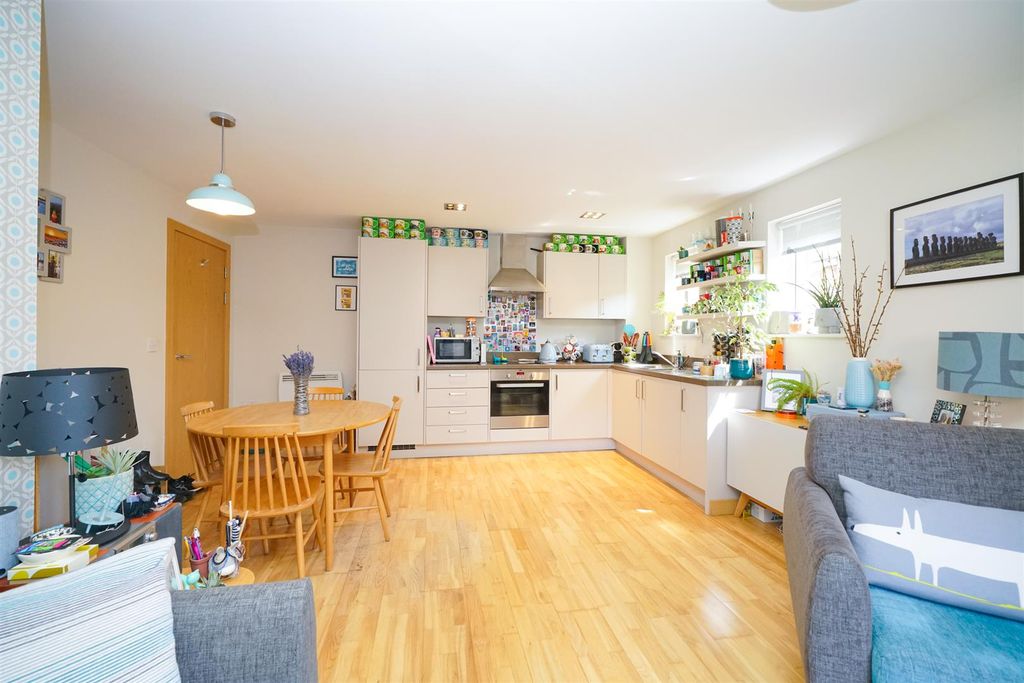 Property photo 2 of 16 Kitchen.Jpg