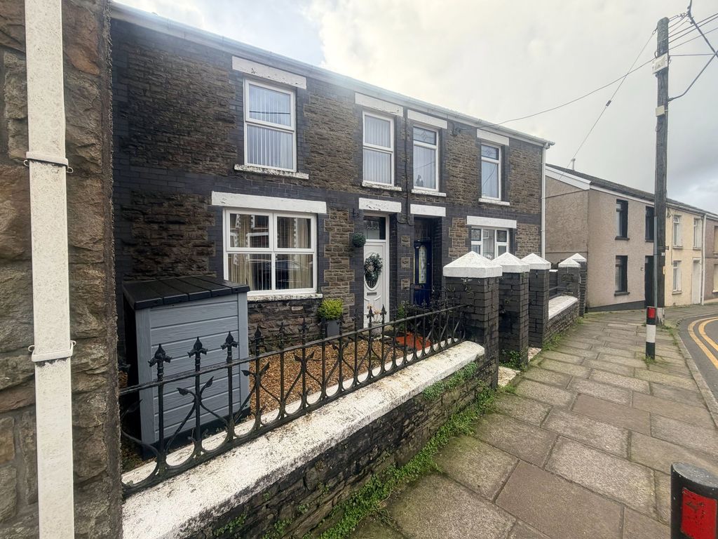 Property photo 1 of 31