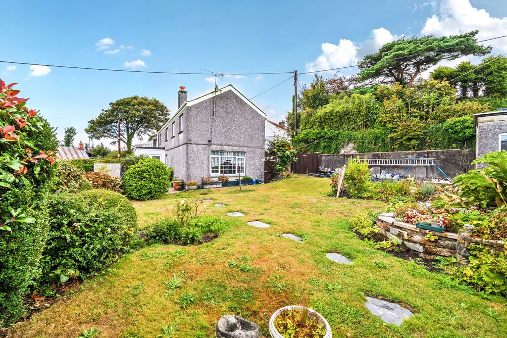Property photo 3 of 18 20-6A86d2810c0Cf-...