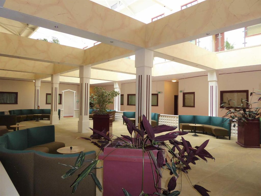 Property photo 3 of 8