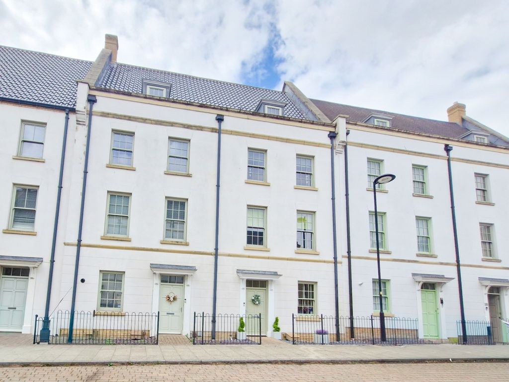Property photo 1 of 43 5308964