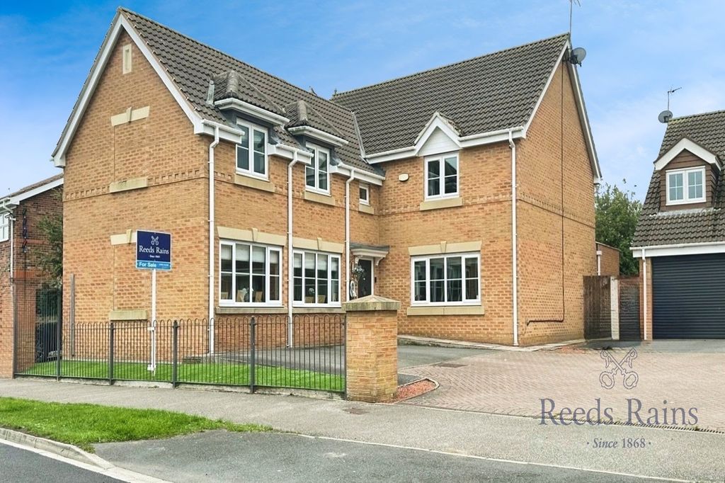 Property photo 1 of 23 Main