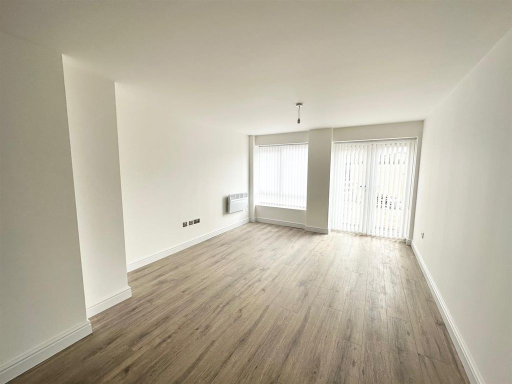 Property photo 1 of 8 Open Plan Lounge Kitchen