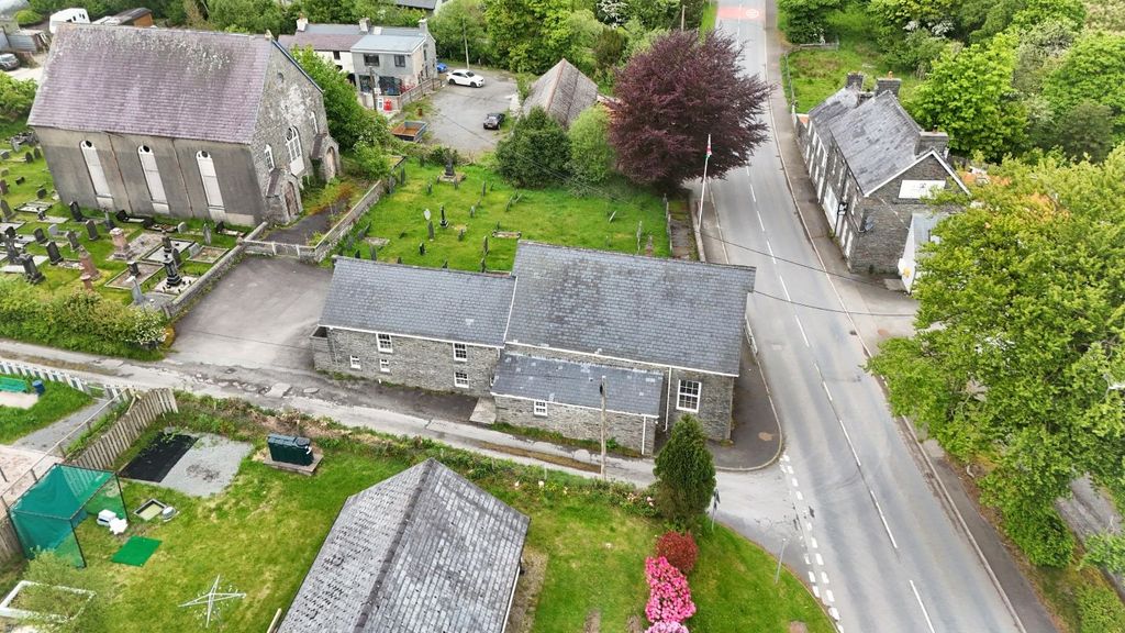 Property photo 2 of 16