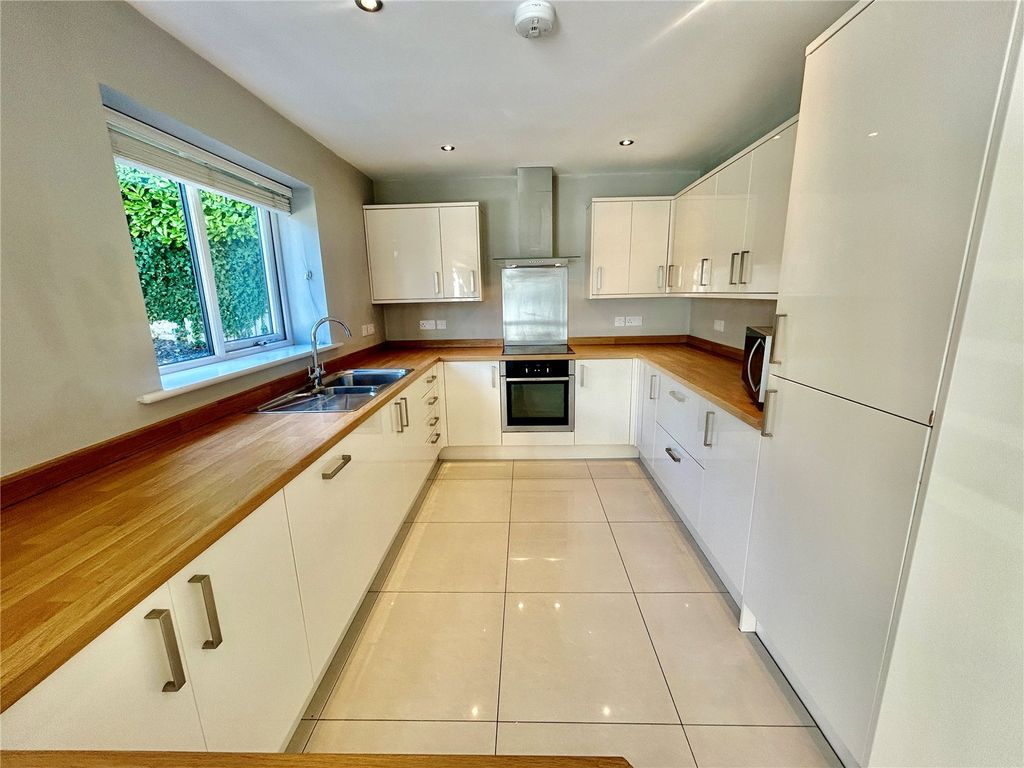 Additional image 4 of 4 bed detached house to rentGaerwen LL60