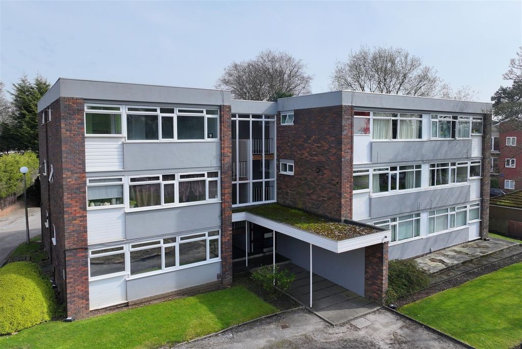 Property photo 1 of 9 Harborne Court Front.Jpg