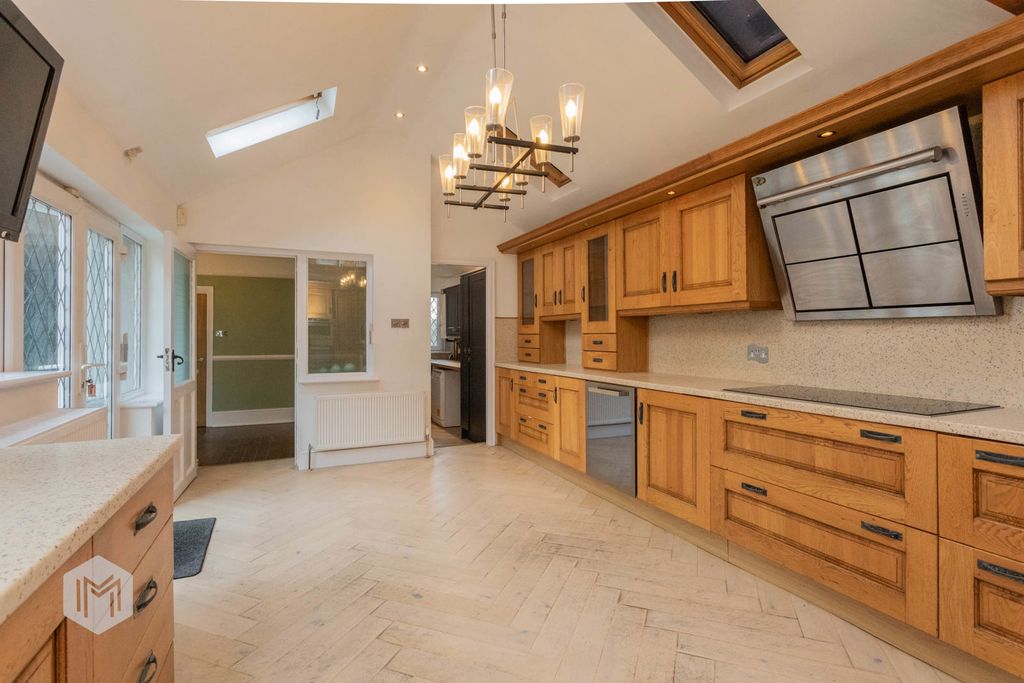 Property photo 2 of 46 Photograph