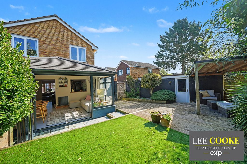 Property photo 1 of 37