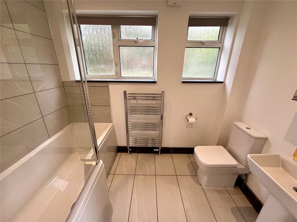 Property photo 3 of 10 Picture No. 05