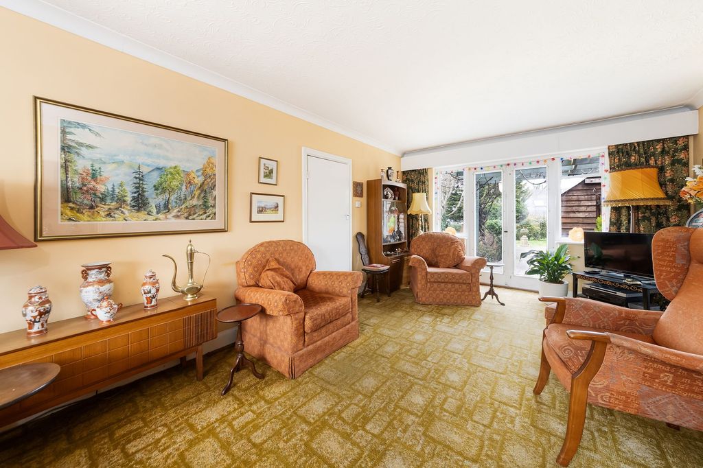 Property photo 2 of 18