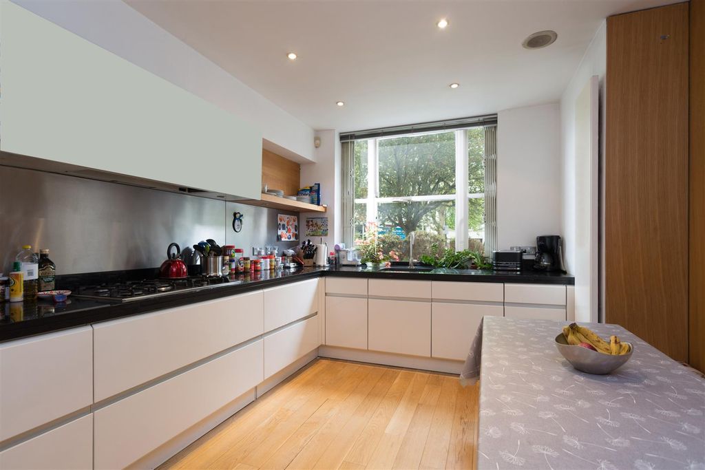 Property photo 3 of 16 38901_Hi-Res(13).Jpg