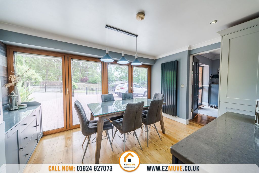 Property photo 2 of 48