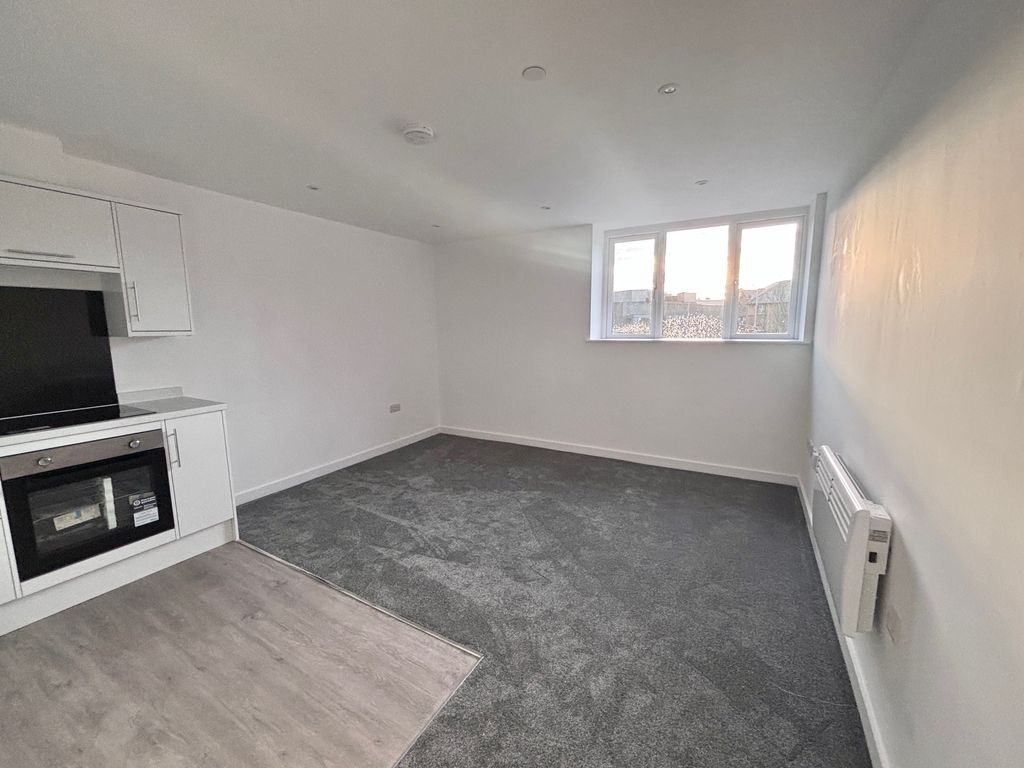 Property photo 2 of 5 Living Room