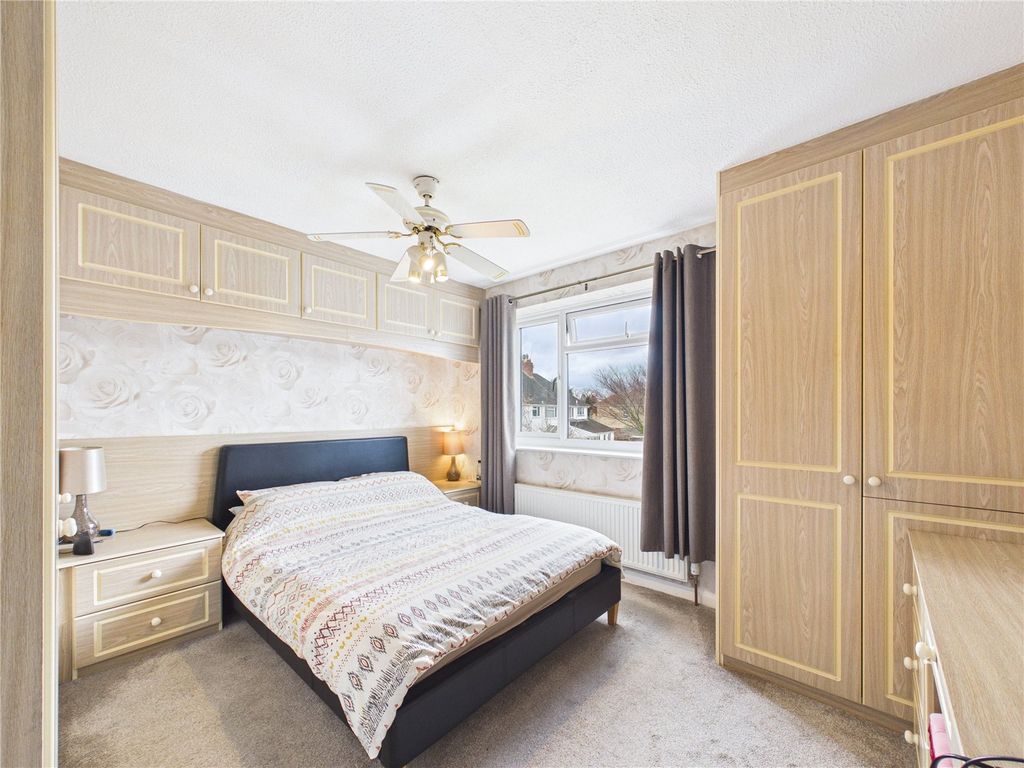 Property photo 3 of 19 Picture No. 09