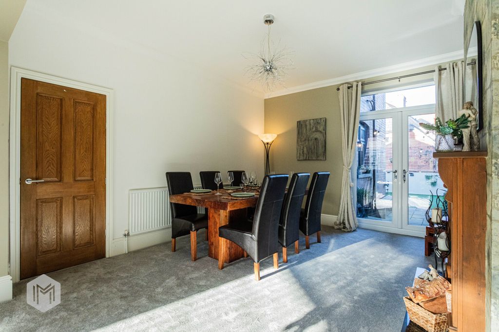 Property photo 3 of 35 Picture No. 16