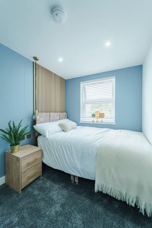 Property photo 1 of 12 R 4